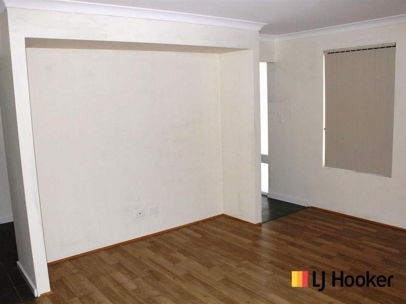 16 Rhodes Rise, Coogee WA 6166