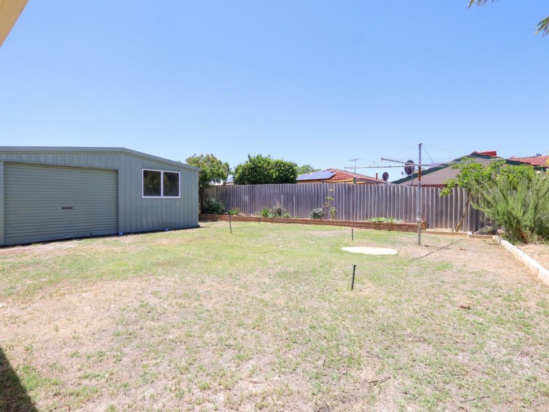 56 Regal Drive, Thornlie WA 6108