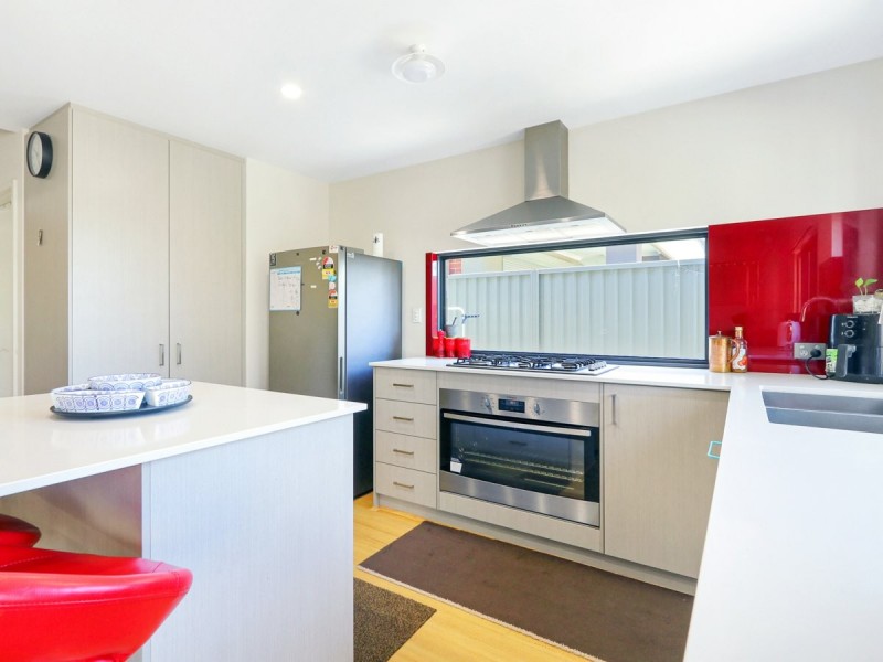 5 Volta Way, Success WA 6164