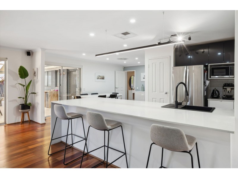 53 Henry Bull Drive, Bull Creek WA 6149