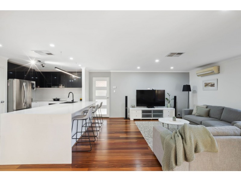 53 Henry Bull Drive, Bull Creek WA 6149