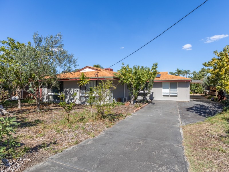 14 Benzie Way, Parkwood WA 6147