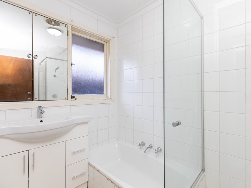 14 Benzie Way, Parkwood WA 6147