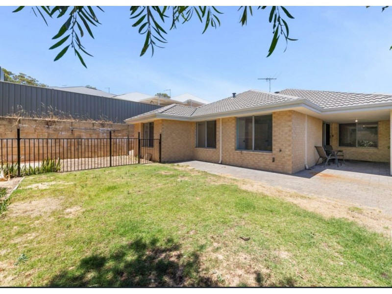 15 Pennine Way, Wellard WA 6170