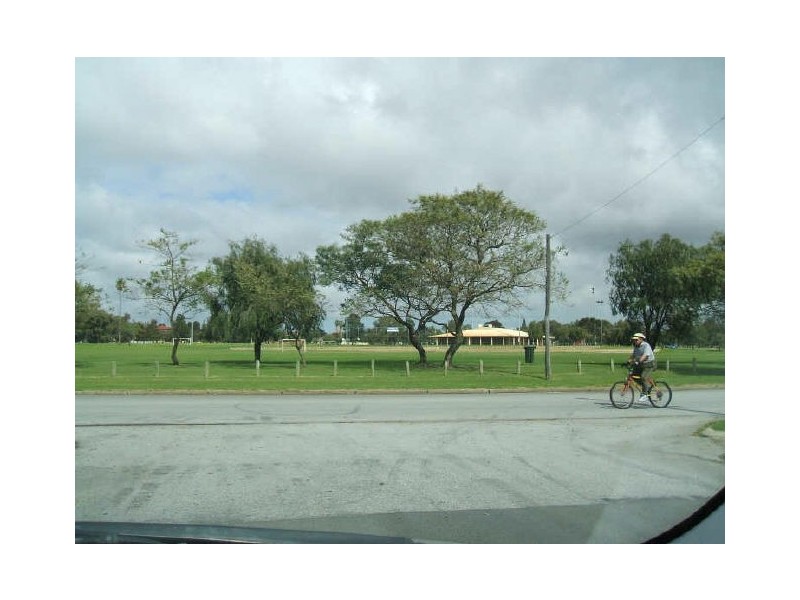 23 Tremandra Way, Parkwood WA 6147