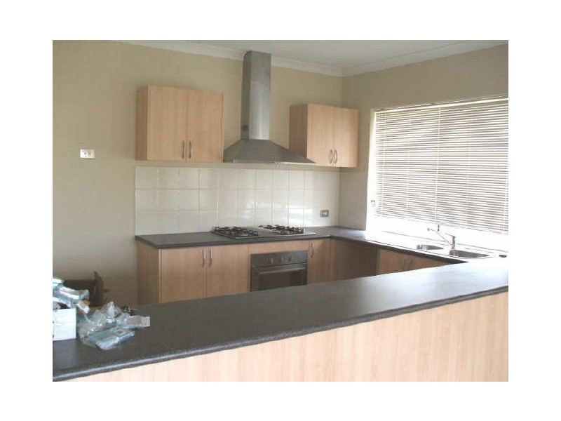 6 Weybridge, Wellard WA 6170