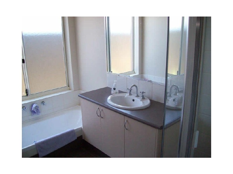 6 Weybridge, Wellard WA 6170