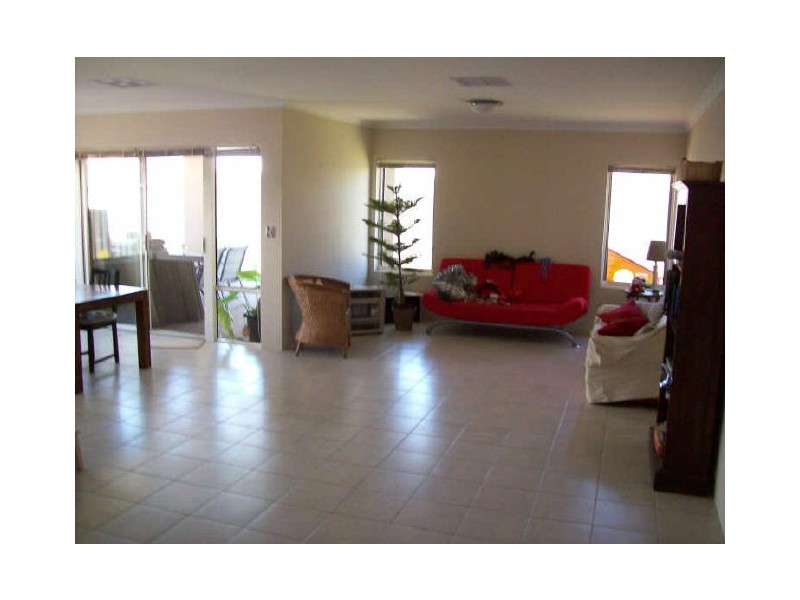 6 Weybridge, Wellard WA 6170