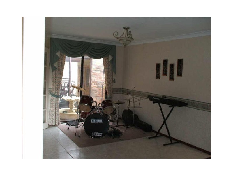 4 Saffron, Riverton WA 6148