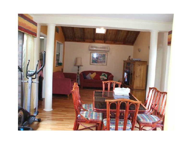 4 Saffron, Riverton WA 6148