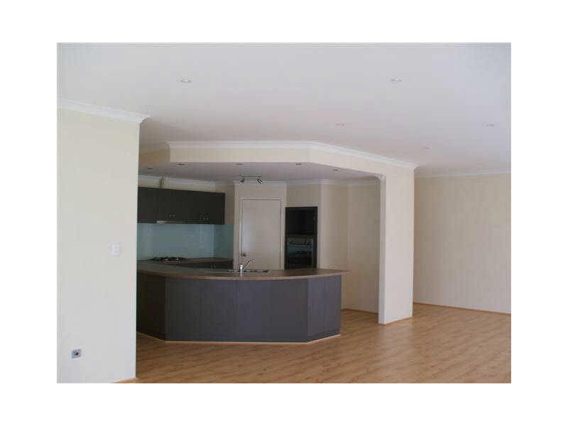 10 Calley Way, Canning Vale WA 6155