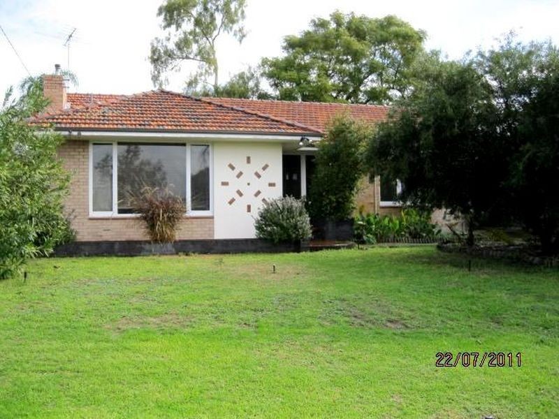 19 Chilton Street, Willagee WA 6156