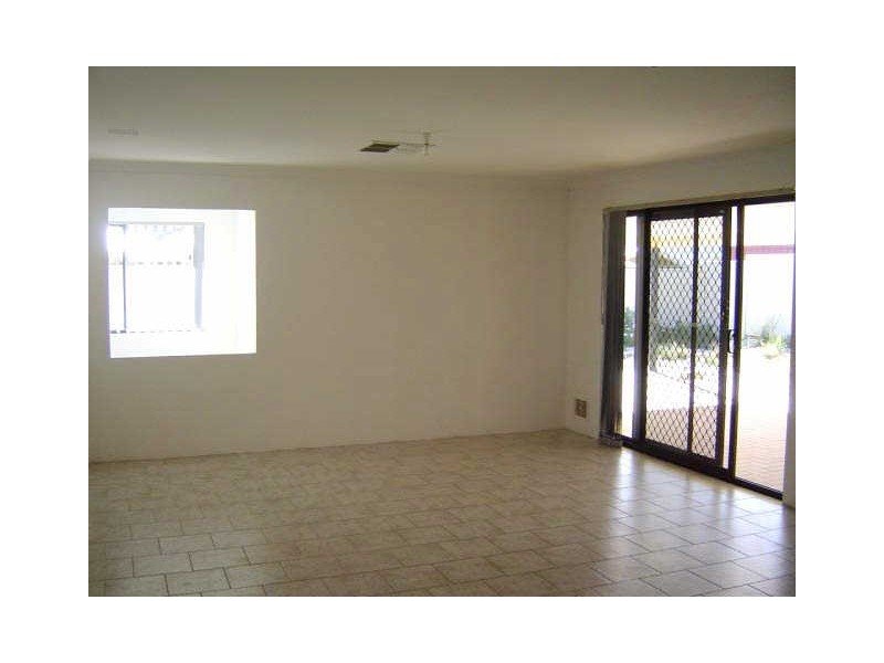 14 Calophylla Way, High Wycombe WA 6057