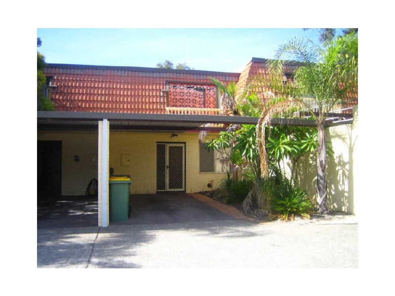 4/19 Freesia Way, Willetton WA 6155
