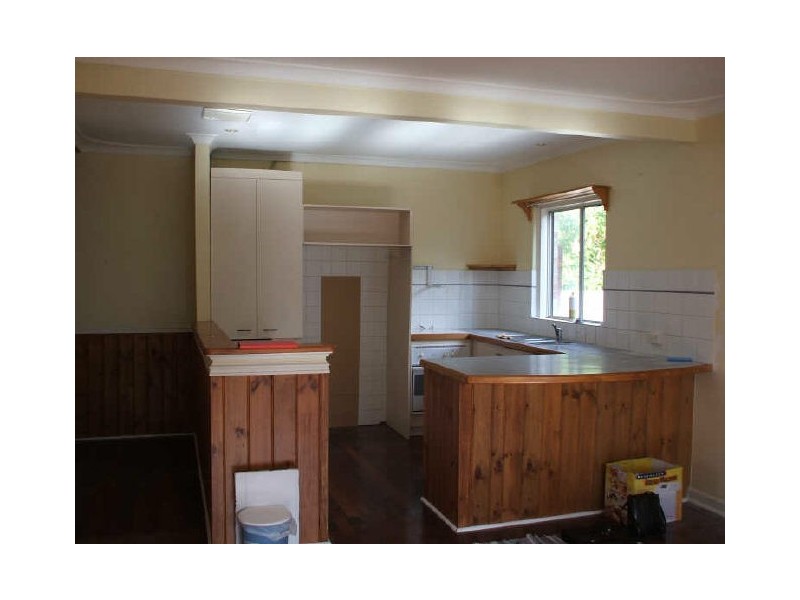9 Tonbridge Way, Thornlie WA 6108