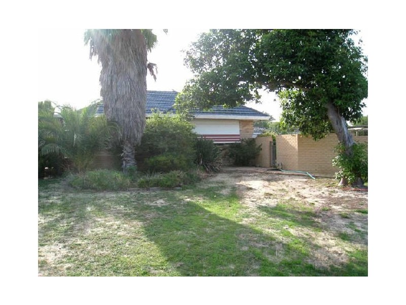 36 McLean Street, Melville WA 6156