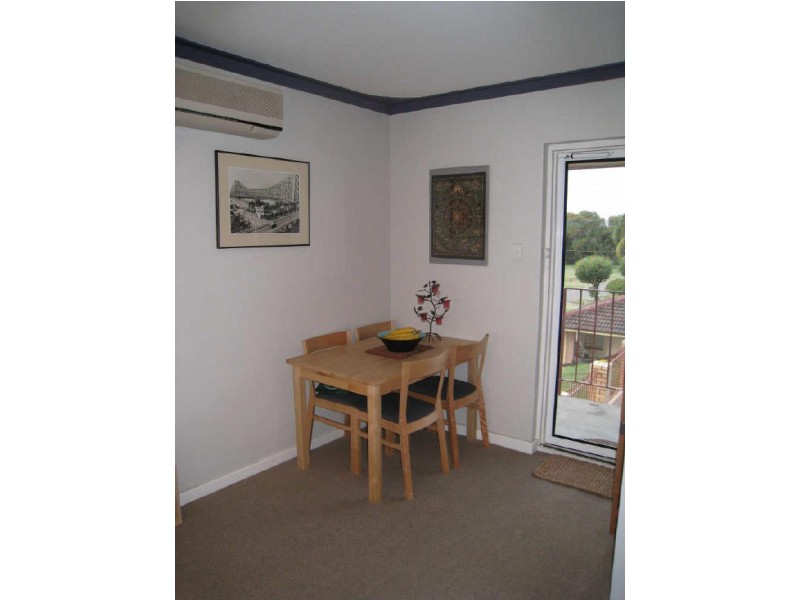 8/67 Lester Drive, Thornlie WA 6108