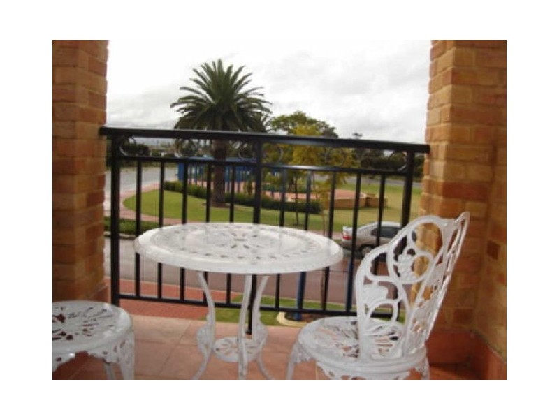 7 St. Albans Promenade, Canning Vale WA 6155