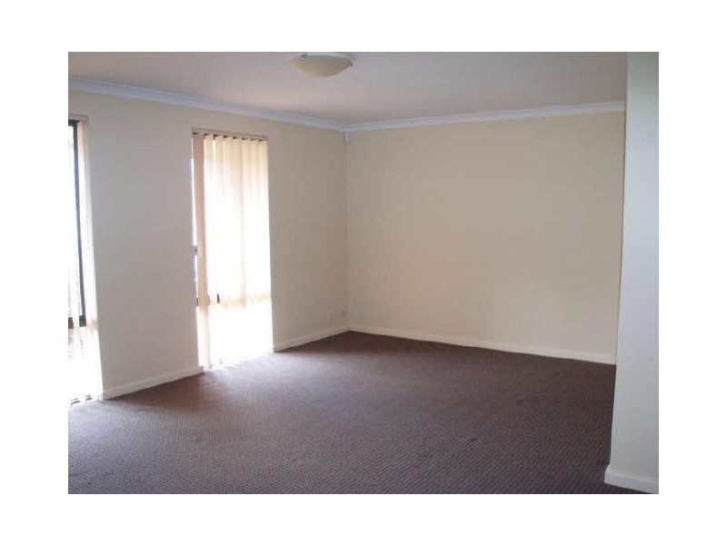 6 Edmonton Road, Canning Vale WA 6155