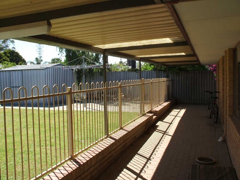 12 Glenten Way, Ferndale WA 6148