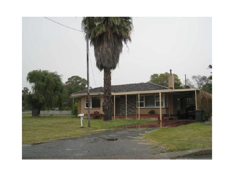 5 Lee Way, Thornlie WA 6108