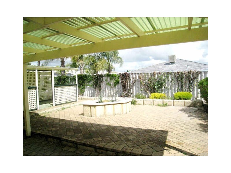 18 Aster Court, Thornlie WA 6108