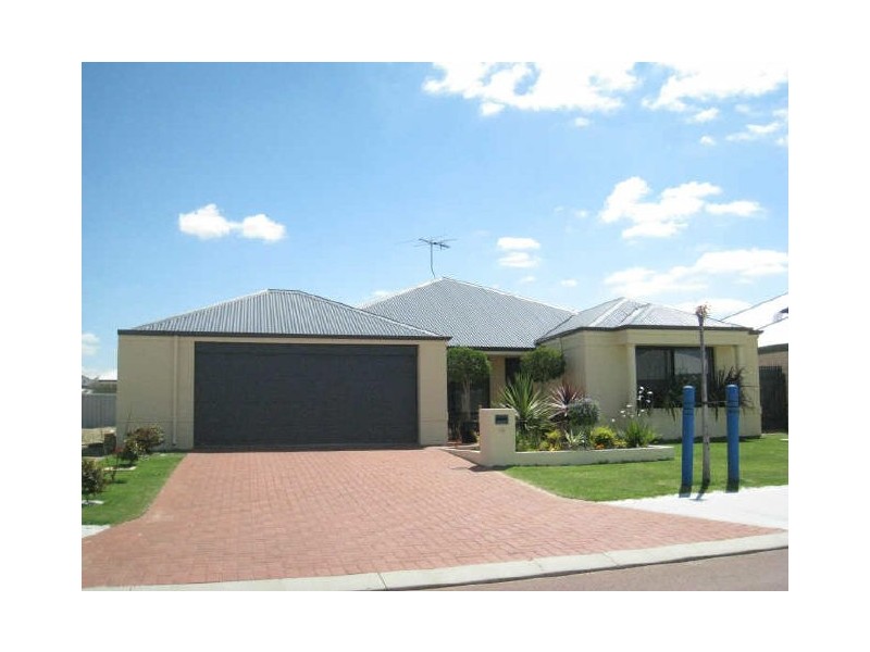 12 Dennis Way, Canning Vale WA 6155