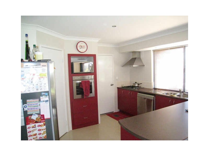12 Dennis Way, Canning Vale WA 6155