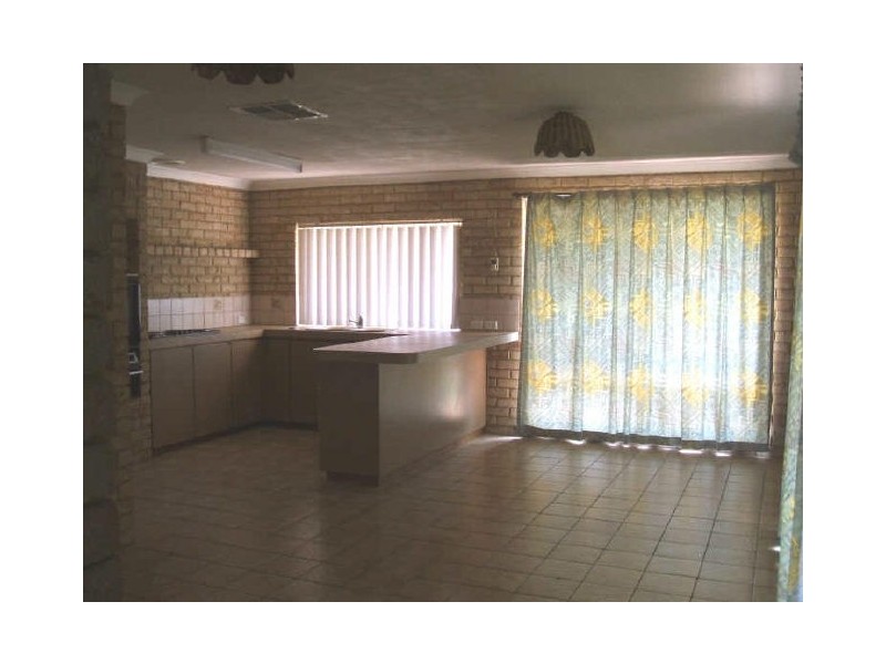 31b Winchester, Leeming WA 6149