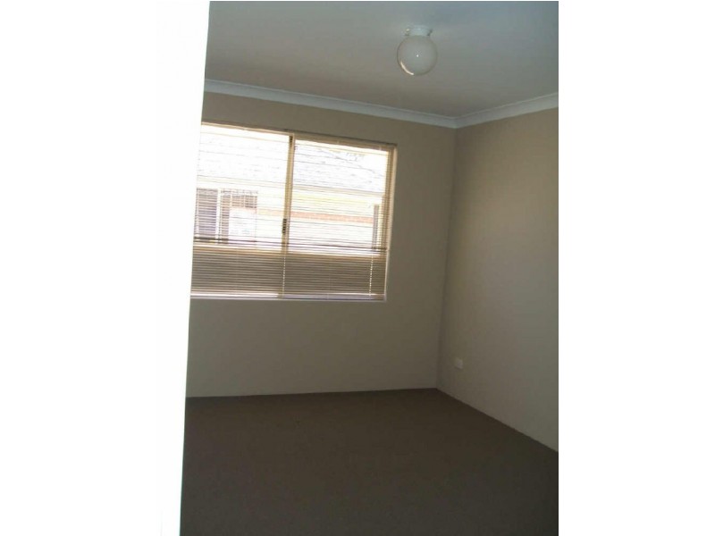 5/456 Kalamunda Rd, High Wycombe WA 6057