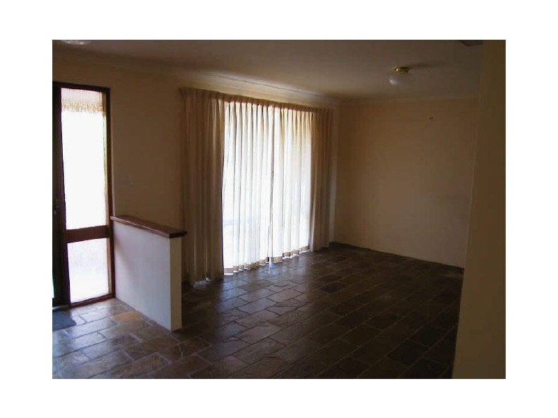 11 Allison Place, Willetton WA 6155