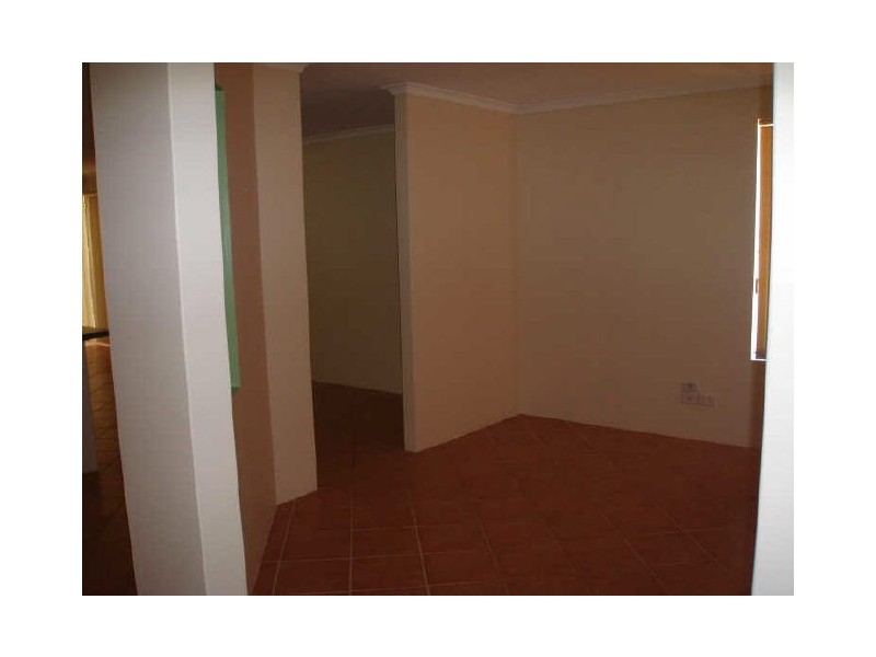 8 Elbe Court, Riverton WA 6148