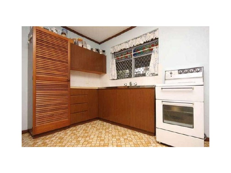 48 Warton Rd, Huntingdale WA 6110