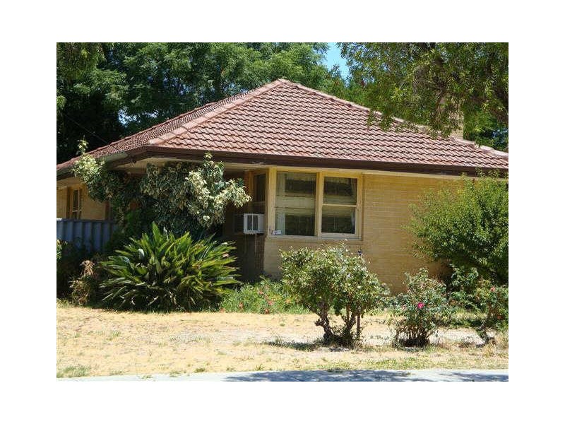 8 Brand St, Cloverdale WA 6105