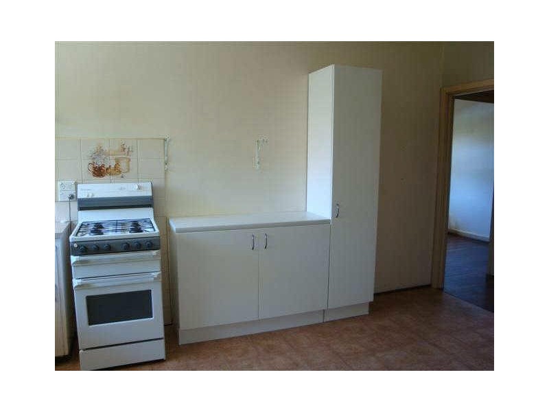 8 Brand St, Cloverdale WA 6105