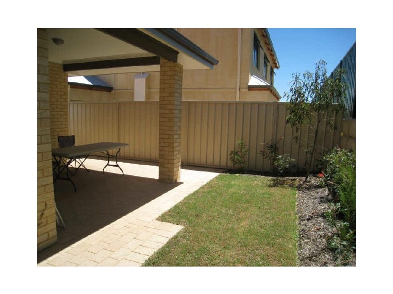 33 Astroloma Drive, Success WA 6164