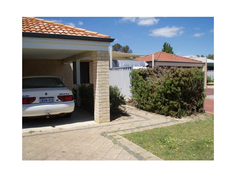 28 Fantail Way, Huntingdale WA 6110