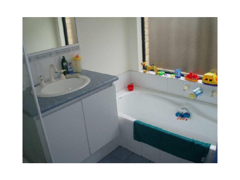 28 Fantail Way, Huntingdale WA 6110