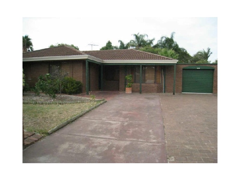 24 Storey Road, Thornlie WA 6108