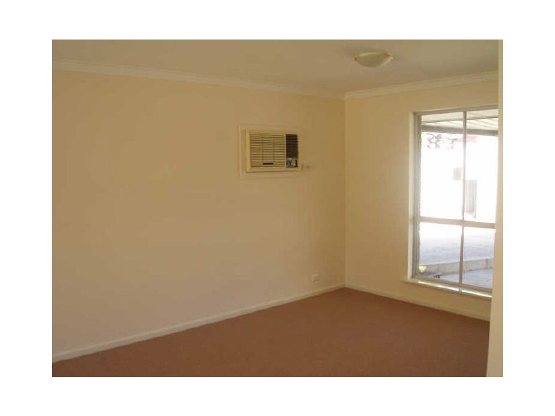 12 Wooramel Crescent, Gosnells WA 6110