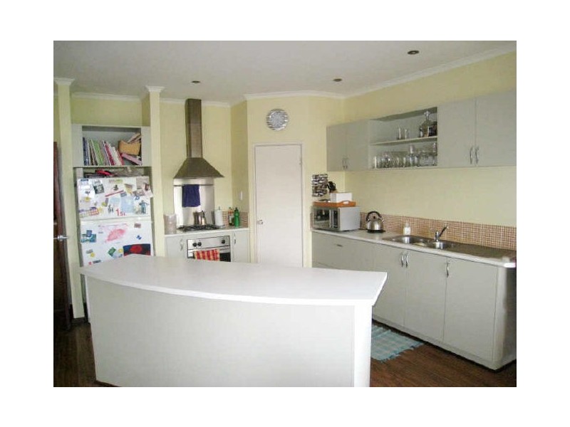 62 Walpole Street, St James WA 6102