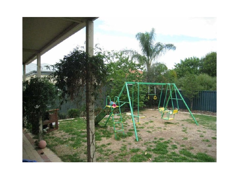 62 Walpole Street, St James WA 6102