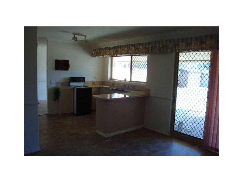 18 Kidman Court, Thornlie WA 6108