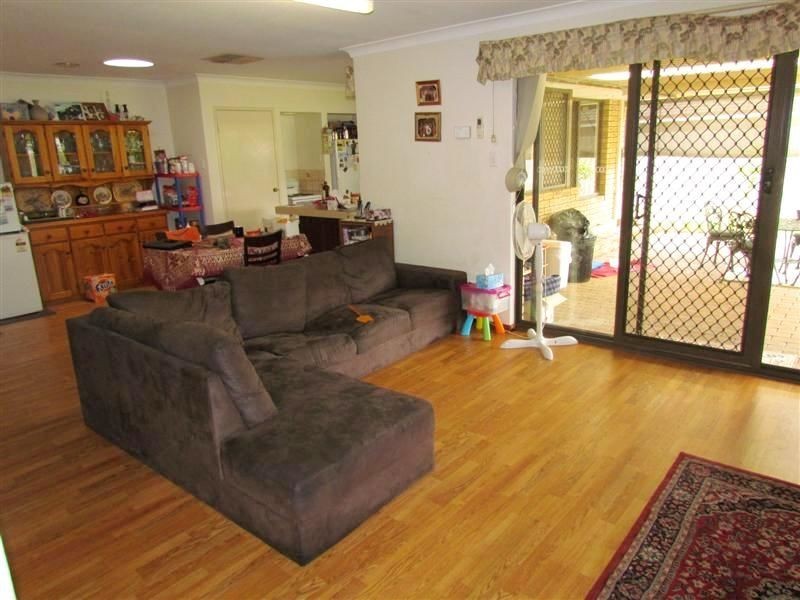 27 Kimberley Way, Parkwood WA 6147