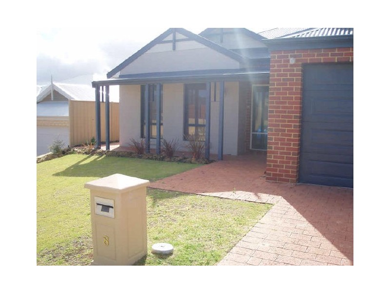 8 Havel Pass, Beeliar WA 6164