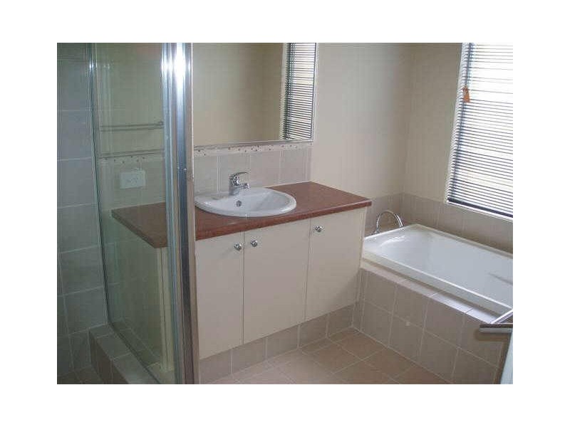 1/50 Claridge Circle, Thornlie WA 6108