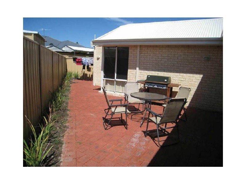 1/27 Wiltshire Avenue, Thornlie WA 6108