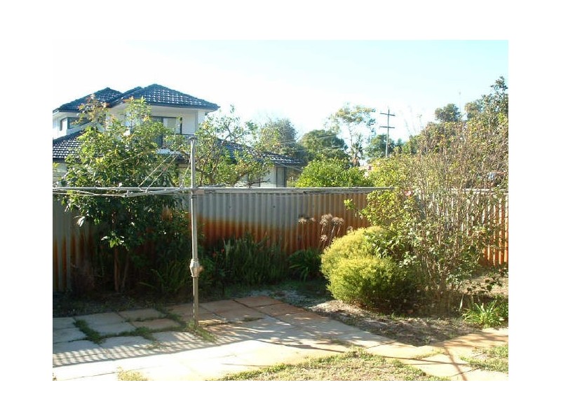 15 Tudor Avenue, Shelley WA 6148