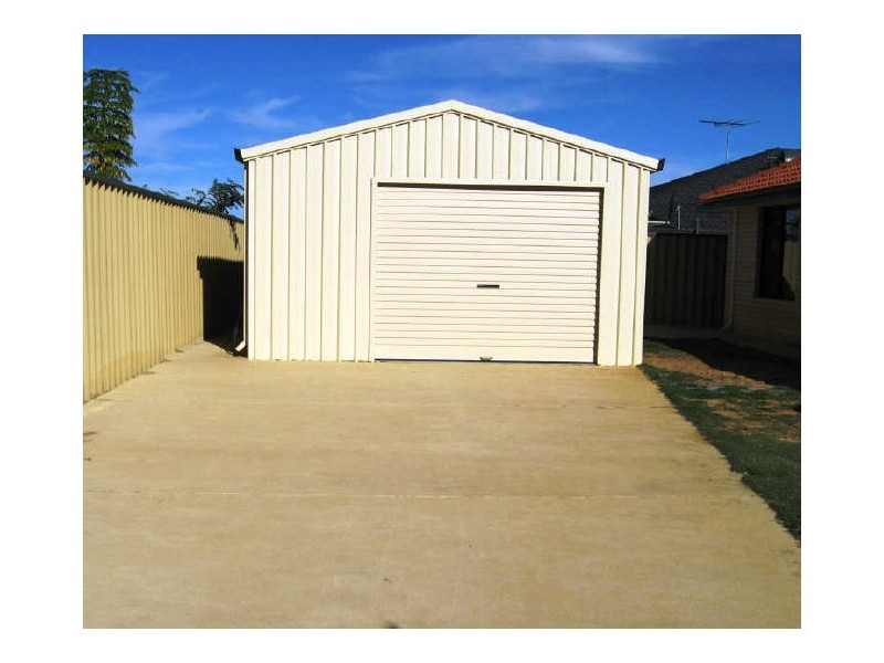 26 Chipperton Road, Bertram WA 6167