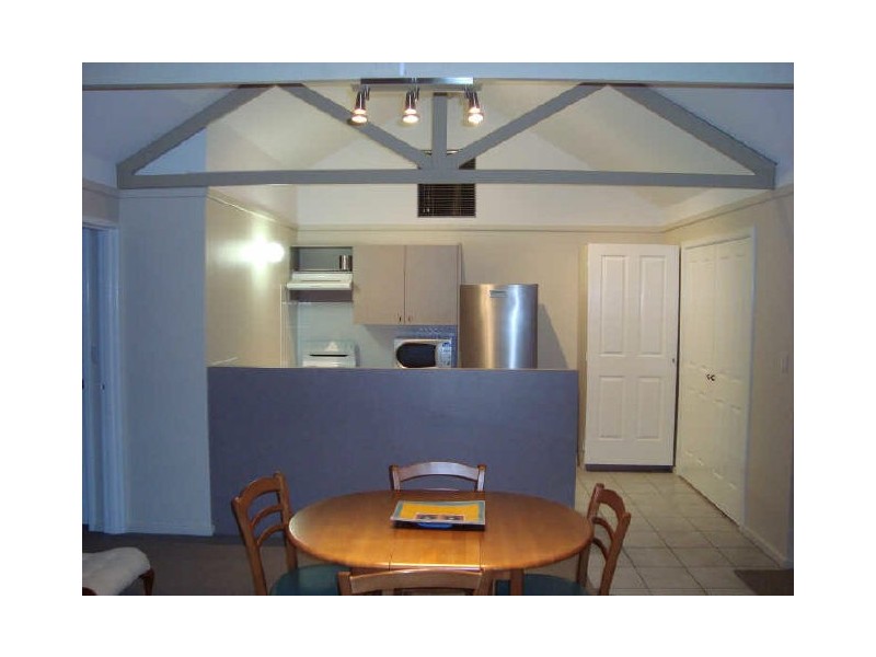 11 India Street, Inglewood WA 6052